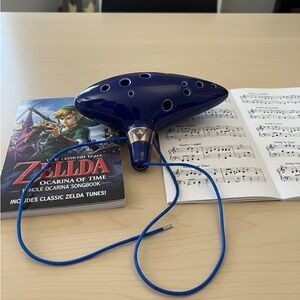 12-Hole Bass Ocarina of Time – Ceramic Deep Blue + Zelda Songbook & Neck Strap